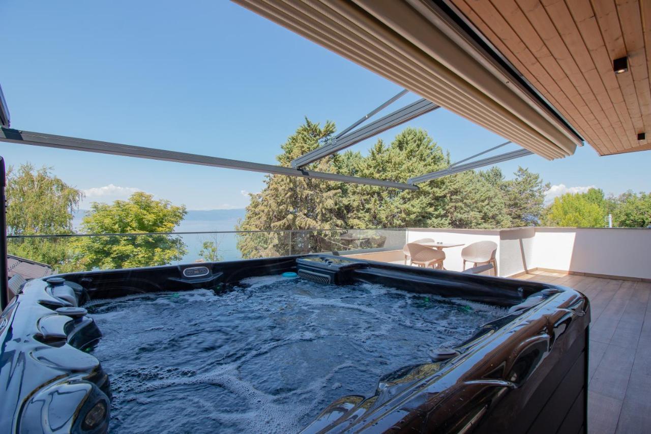 Lago Hotel Лагадин Екстериор снимка