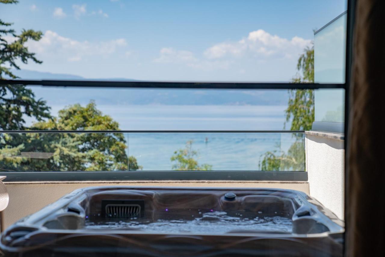 Lago Hotel Лагадин Екстериор снимка